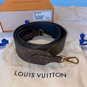 *AUTHENTIC* LOUIS VUITTON BANDOULIÈRE MNG NOIR